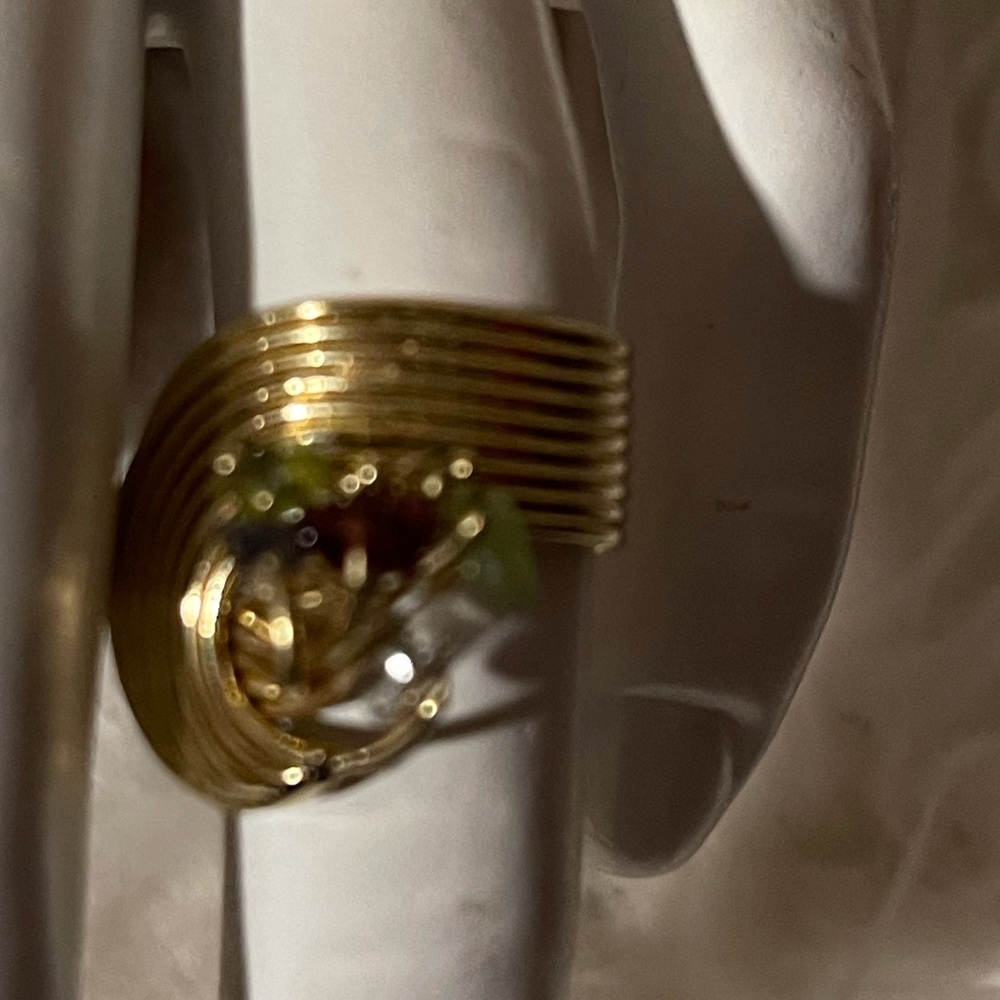 Ring Vintage Cristhian Dior colores gold